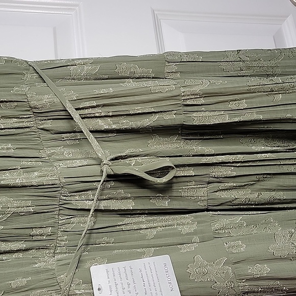 SOCIALITE NWT FLORAL JACQUARD TIERED SLEEVELESS DRESS SZ LARGE - Picture 9 of 15